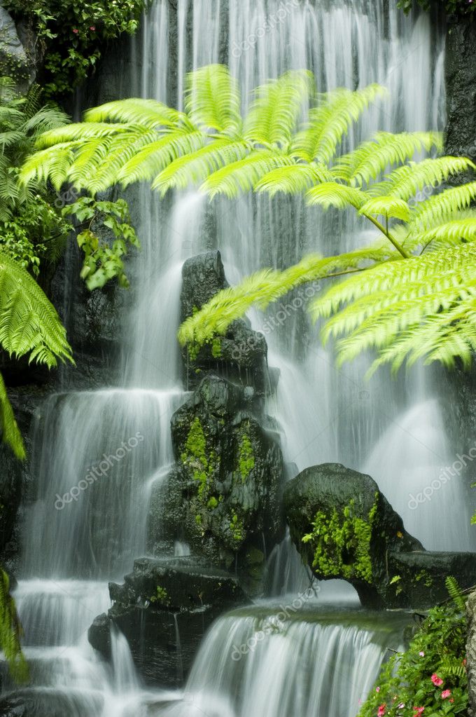 Japanse tuin watervallen — Stockfoto © szefei 2764682