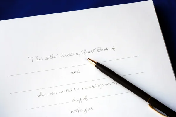 婚礼来宾签名簿的第一页 — 图库照片