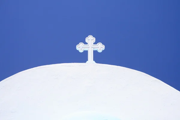 White cross under blue sky — Stock Photo, Image