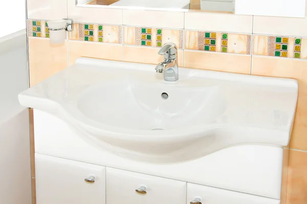 Bathroom sink — Stock Photo, Image