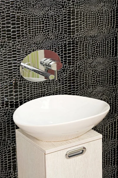Nowoczesne umywalka — Zdjęcie stockowe