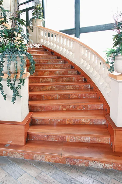 Mramorové schody大理石の階段 — Stock fotografie