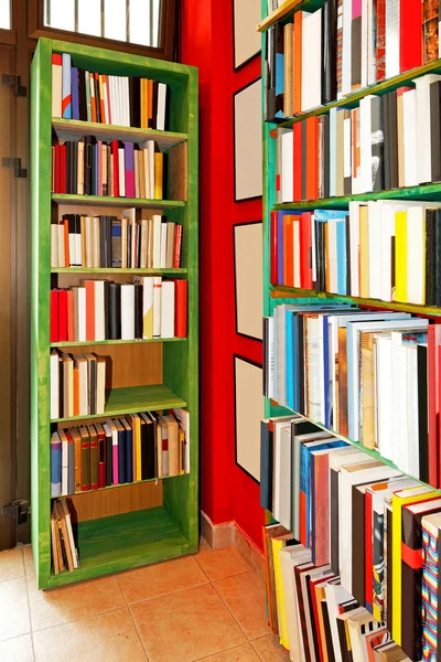 Book shelves — Stock Photo, Image