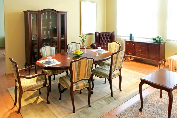 Classic dining room — Stock Photo, Image
