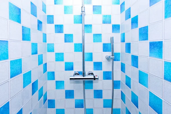Внутренний душ — стоковое фото