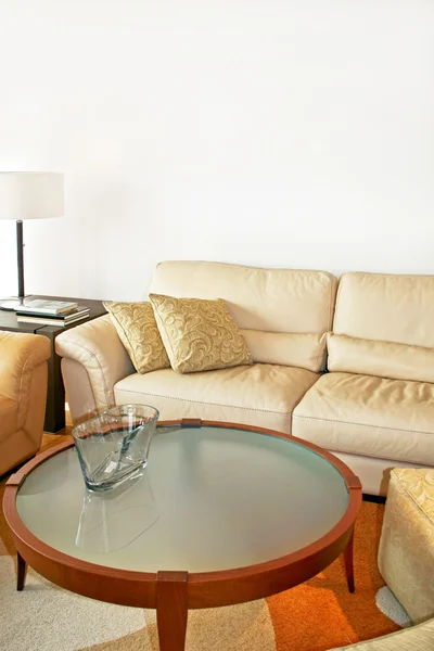 Detalhe sofá de couro — Fotografia de Stock