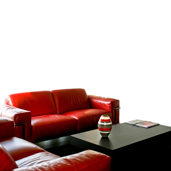 Rode sofa geïsoleerd — Stockfoto