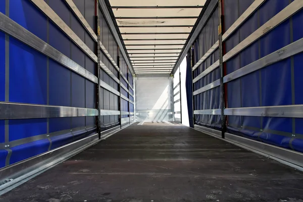 Lorry horizontal — Stock Photo, Image