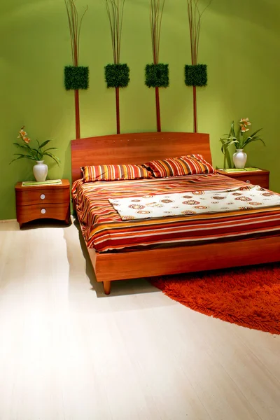 Chambre à coucher floral vertical — Photo