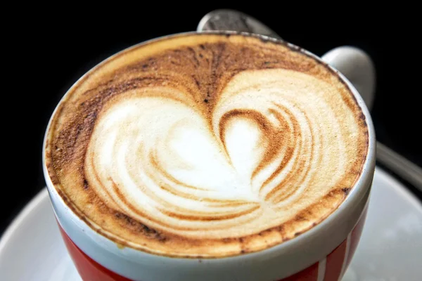 Coração de cappuccino — Fotografia de Stock