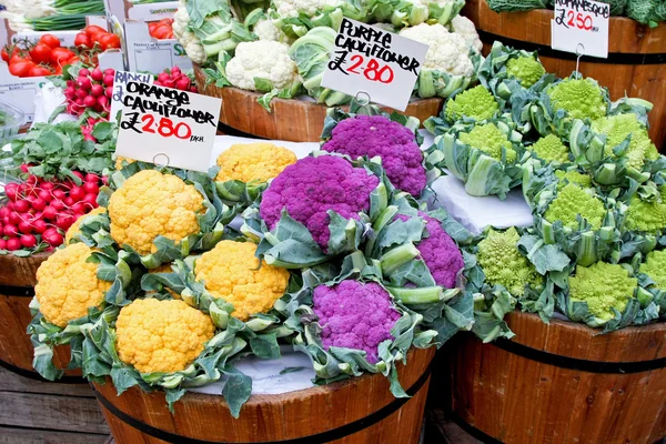 Cauliflower and Romanesque — Stock Photo, Image