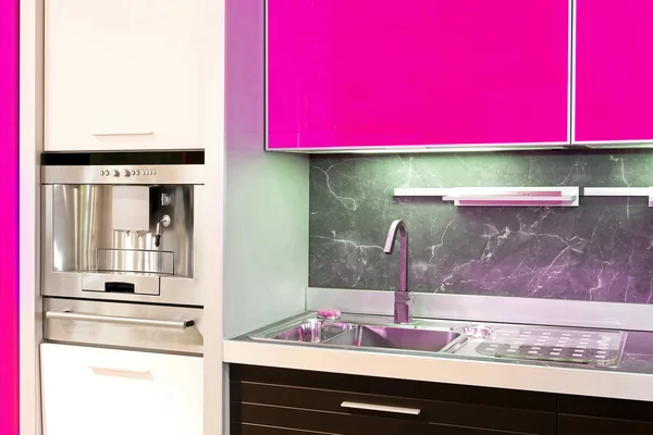 Cucina rosa dettaglio — Foto Stock