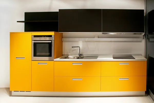 Gele keuken — Stockfoto