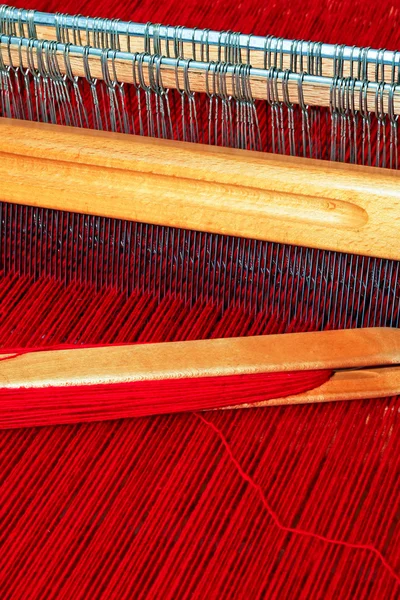 Loom and thread — Stock Photo, Image