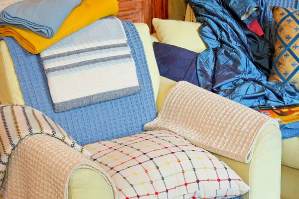Poltrona e cobertor — Fotografia de Stock