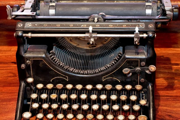 旧的打字机 — 图库照片