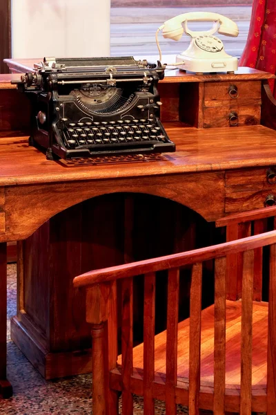 Schreibmaschinenjahrgang — Stockfoto