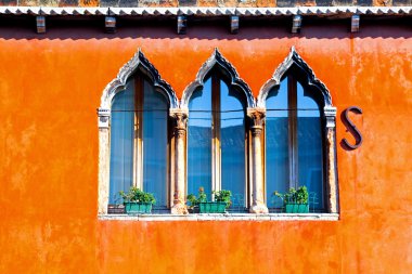 Murano windows