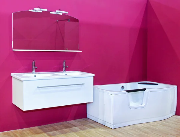 Moderno bagno rosa — Foto Stock