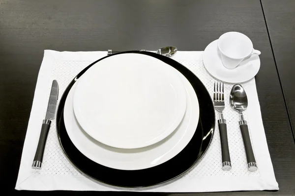 Schwarzer Tisch — Stockfoto