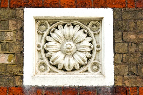 Ornamento de fachada — Fotografia de Stock