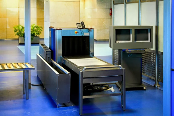 Detector de metais do aeroporto — Fotografia de Stock