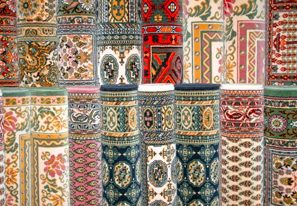 Красочные ковры — стоковое фото