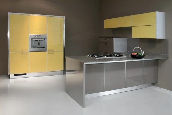 Жовтий кухні кут — стокове фото