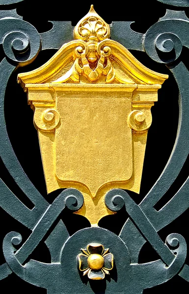 Goldenes Wappen — Stockfoto
