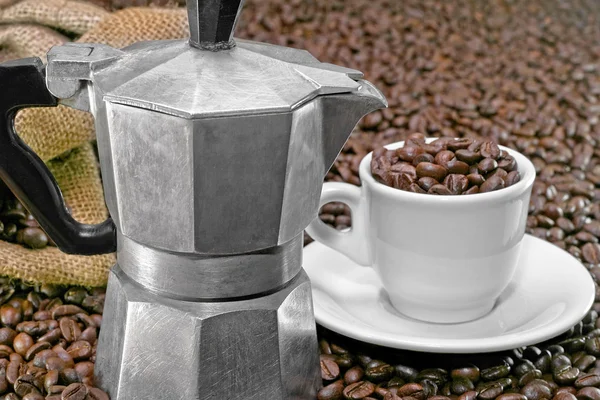 Italienische Kaffeekanne — Stockfoto
