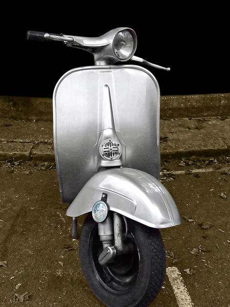 Vintage scooter — Stock Photo, Image