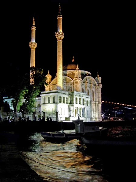 Мечеть ніч — стокове фото