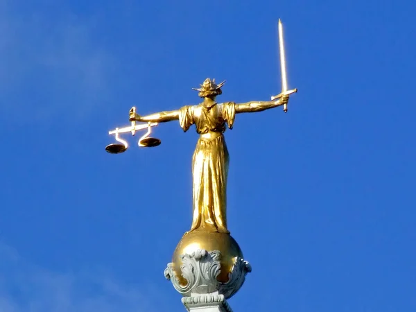 Estátua da justiça — Fotografia de Stock