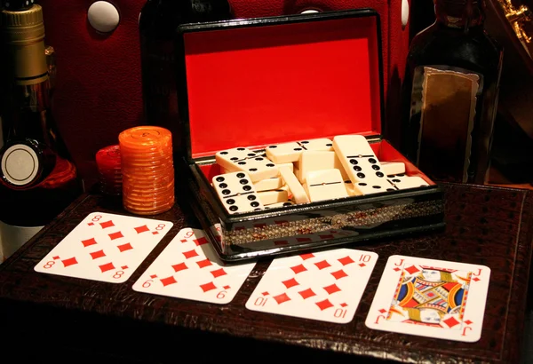 Cards and dominoes — Stock Photo, Image