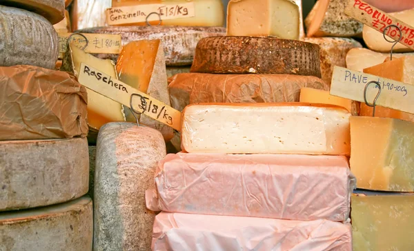 奶酪市场 — 图库照片
