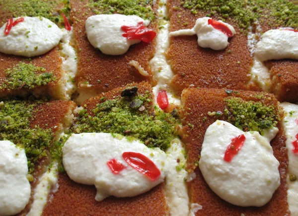 阿拉伯文甜点盘 — 图库照片