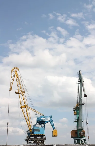 Two elevating cranes — Stock Photo, Image