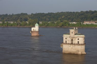 Mississippi Nehri ve su kuleleri
