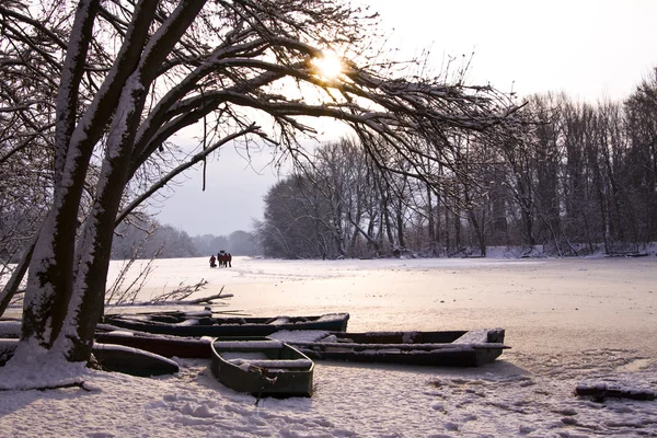 Paysage hivernal lac — Photo