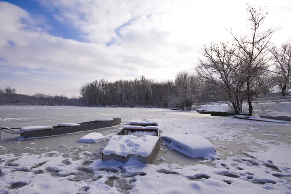 冬の湖風景 — ストック写真
