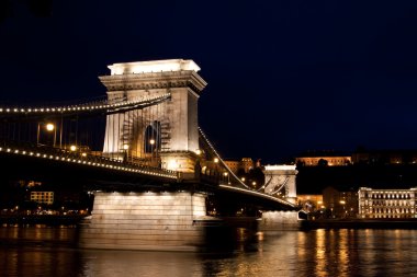 Budapeşte 'de gece ışıkları