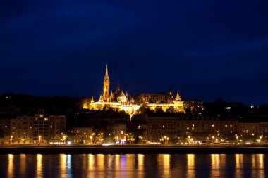 Budapeşte 'de gece ışıkları