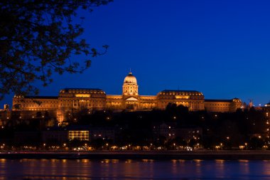 Budapeşte 'de gece ışıkları