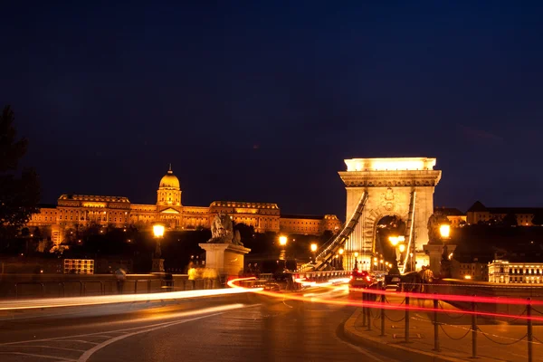 Yövalot Budapestissa — kuvapankkivalokuva
