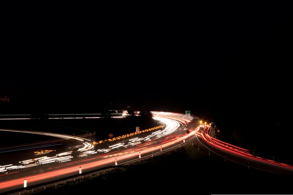Trafikk om natten – stockfoto