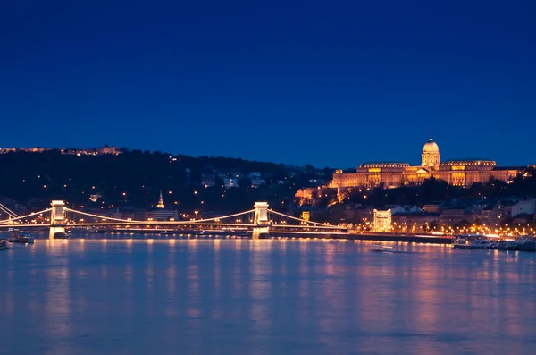 Nachtlampjes in Boedapest-Hongarije — Stockfoto