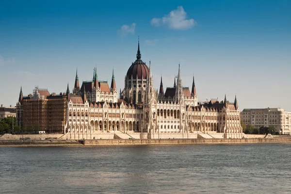Yövalot Budapest-Unkarissa — kuvapankkivalokuva