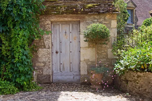 Rustykalne śródziemnomorskiej drzwi — Zdjęcie stockowe