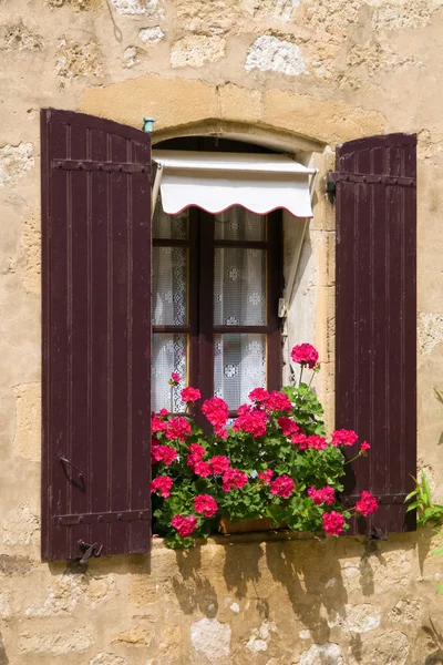 Schönes mediterranes Fenster — Stockfoto