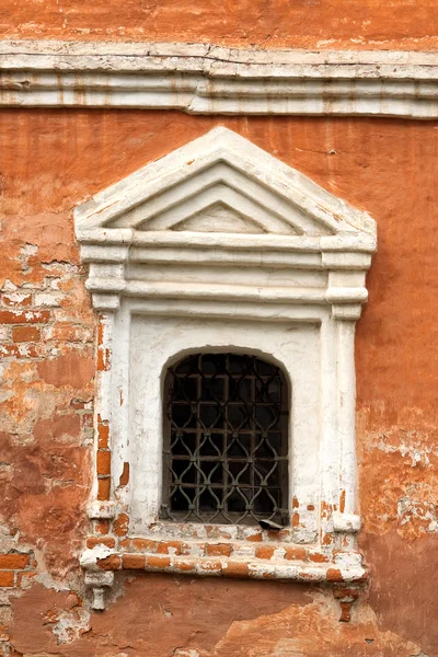 Античний вікно — стокове фото